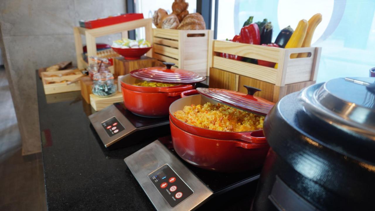 Ibis Budget Bogota Marly Exteriör bild