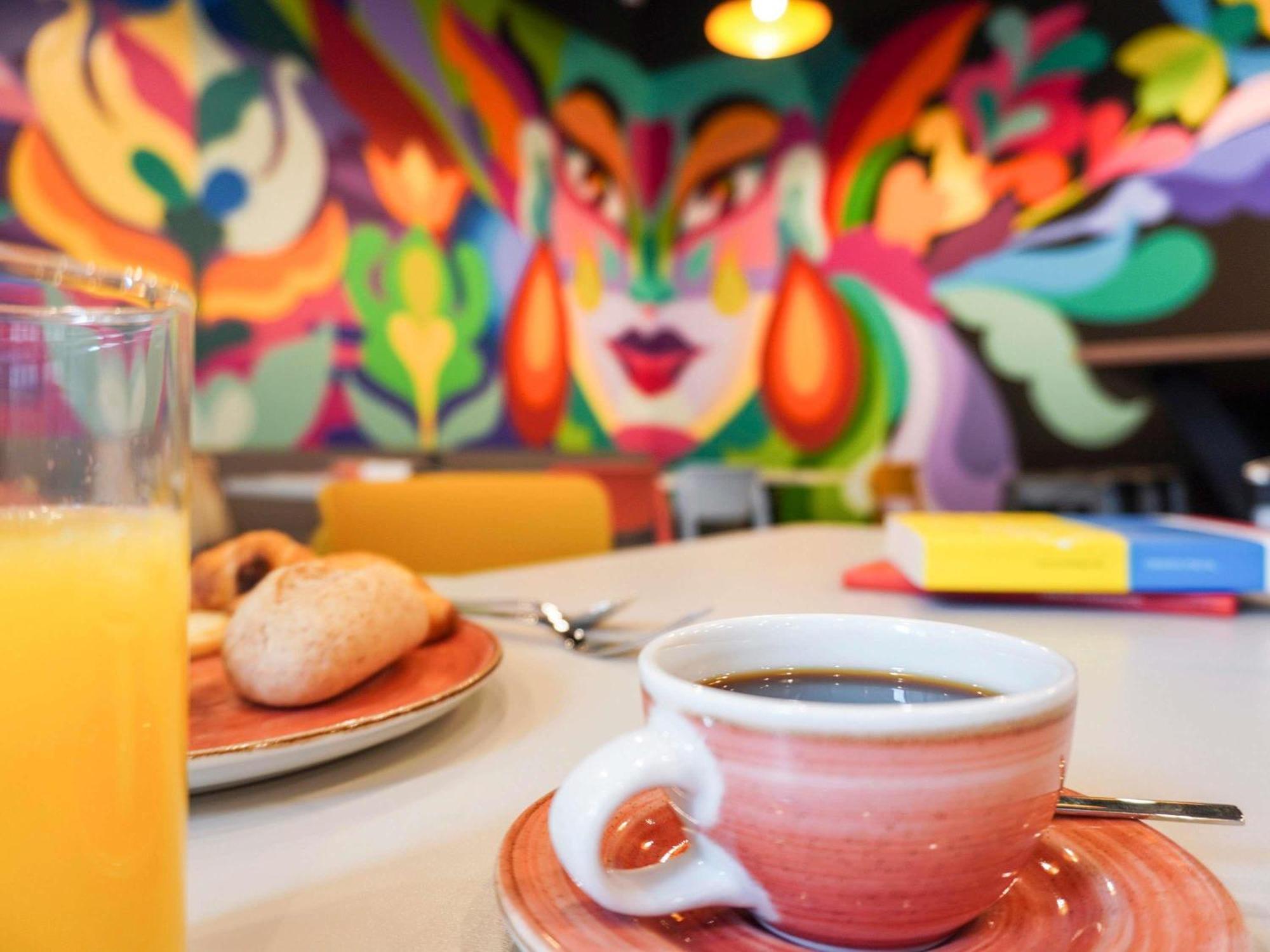 Ibis Budget Bogota Marly Exteriör bild