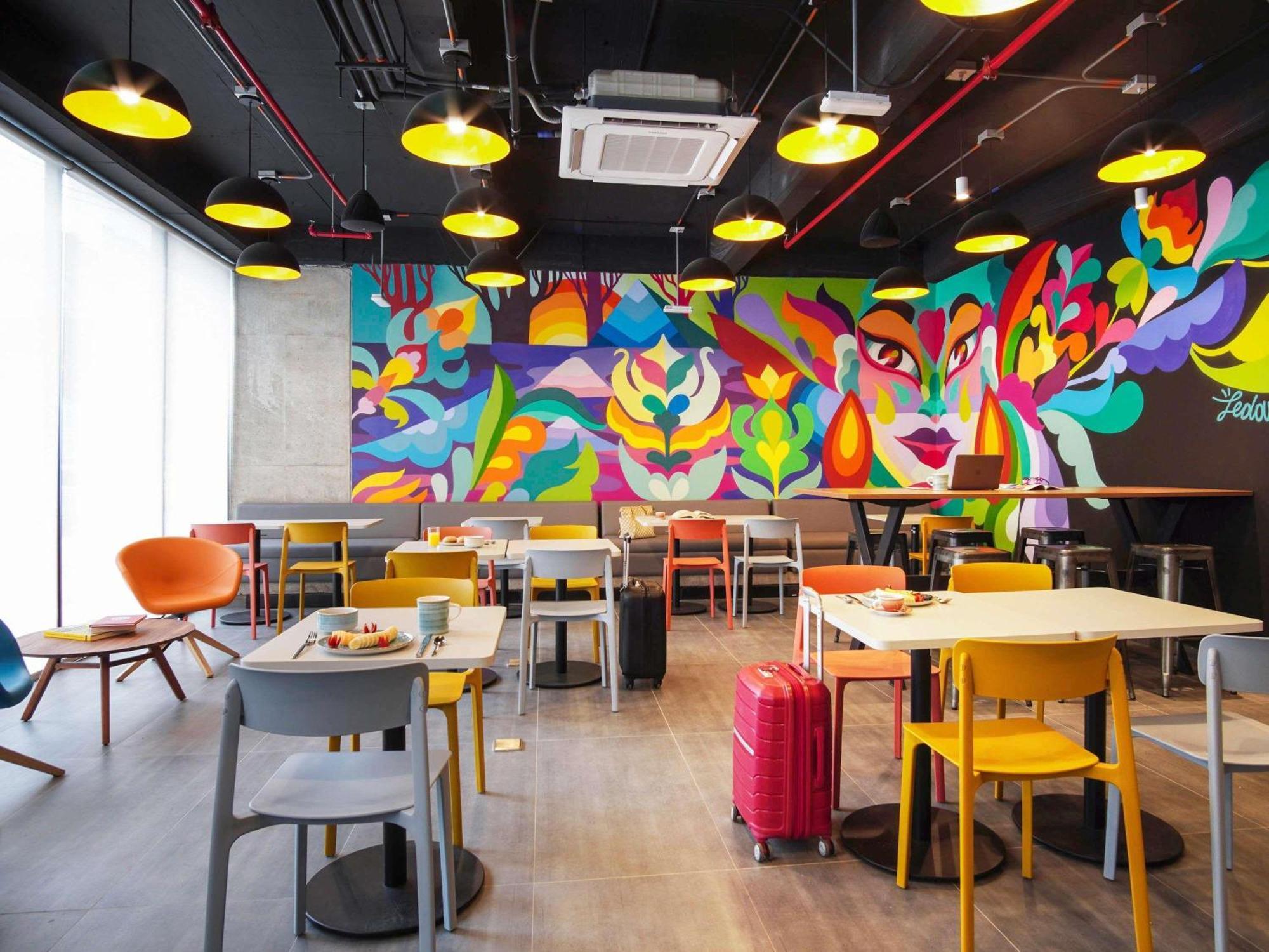 Ibis Budget Bogota Marly Exteriör bild